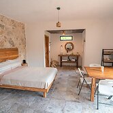 Cenote Escondido - Cabañas y Camping