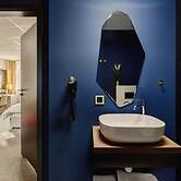 Yuko Residence
