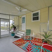 7 Mi to Bonita Beach! Escape w/ Pool Access