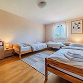 Green Garden Retreat
