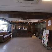 Hotel Silver Shine