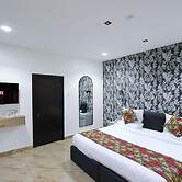 Four Tower Hotel And Suites