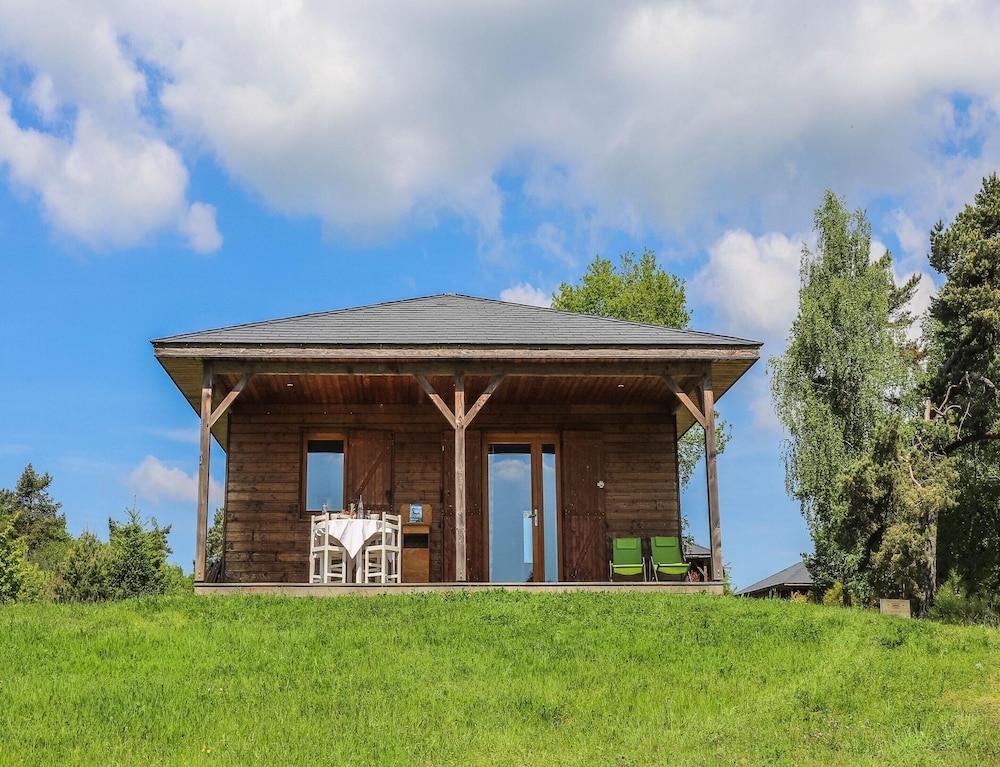 6-person Wooden Chalet in Correze