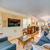 Charming Sonoma Wine Country Home Base w/ Extras