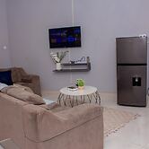 Contemporary One-bedroom Apartment in Kariba Heights - 2382