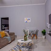 Stylish 1-bedroom Apartment in Kariba Height - 2380