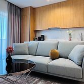 Crystal North Apartments Deluxe Comfort