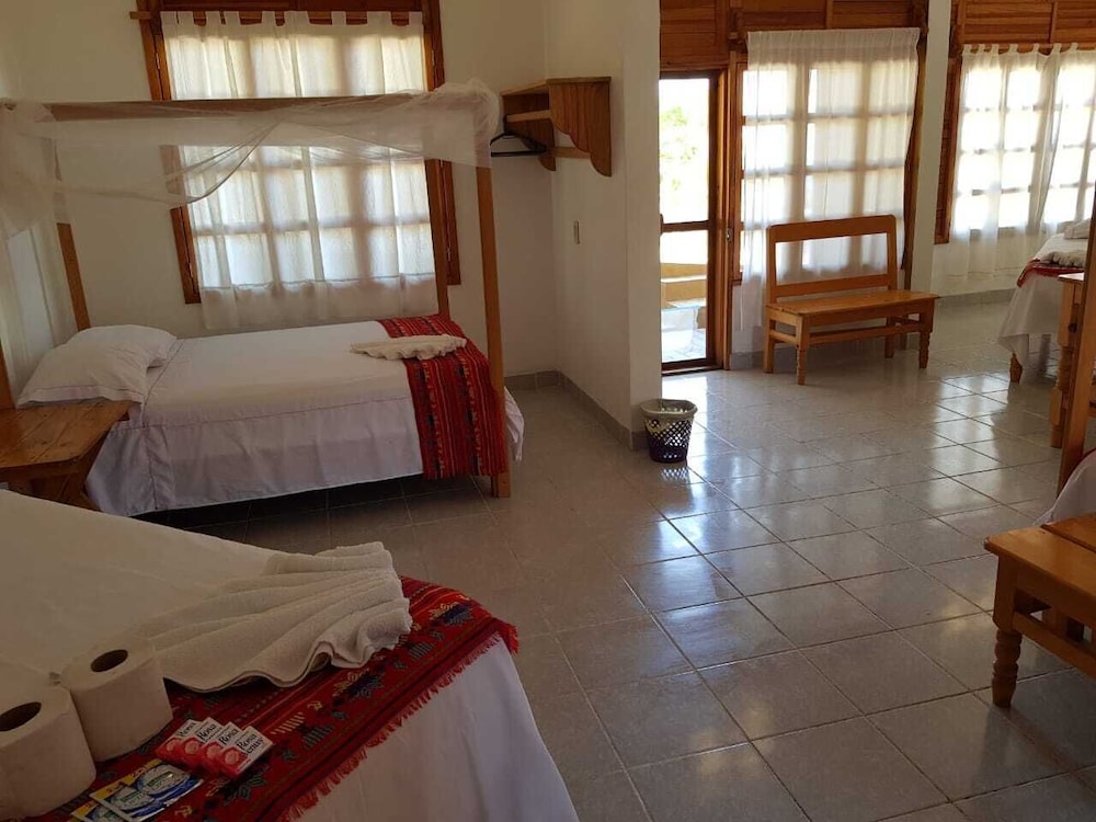 Bungalows El Edén