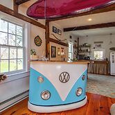 Ping-pong & Fire Pit! Renovated Marshfield Cottage
