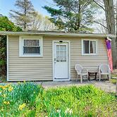 1 Mi to Lakeport State Park! Bungalow w/ Patio