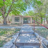 Highly Walkable Area! Charming Roswell Bungalow
