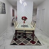 The Blessed Family Home-2bed Rooms 2washrooms