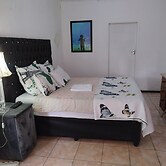 J & J Paradise Guesthouse