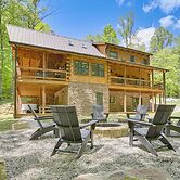 Luxury Hocking Hills Retreat w/ Indoor Sport Court