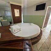 Johnnys Motel-Hotel