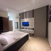 Lekki waterfront 3bed with scenic view