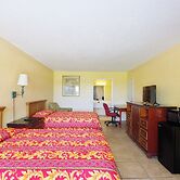 Paramount Lakeside Inn & Suites
