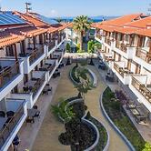 Apanemia Apartments by Flegra