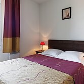 Duplex Escape in the Heart of Dordogne