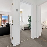 Apartment Sleeps 6 With Parking