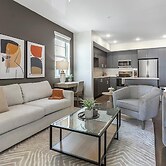 Landing Chic 2BD in Biloxi