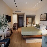 Zyra boutique hotel
