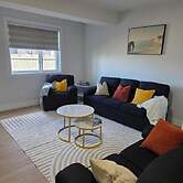 Cozy Irvine Creek Walk-out Suite 10 Mins to YEG