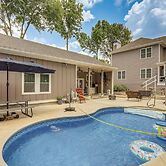 Poolside Bliss! Family Home 1 Mi to Dtwn Jefferson