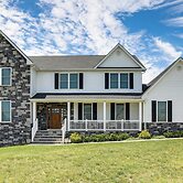 4 Mi to Iplay America! Home w/ Horse Farm Views