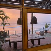 w Beachview 4BR w Terrace in La Libertad