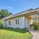 Branville Duplex With Garden and Pool