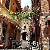 caty house