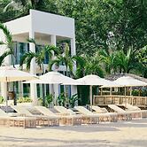 Binucot Pearl Boutique Resort