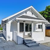 Updated + Modern Craftsman Bungalow in Renton!