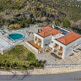 Faris Hotel - Charming Double Room Near Sparta