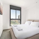 Spacious 4BR Balcony Mamad-RenovatedBldg