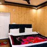 Yamuna pag pinewood hotel