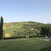 Chianti Yoga - The Tuscan Collection