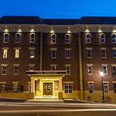 The Mount Vernon Grand Hotel