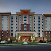 Hampton Inn & Suites Falls Church