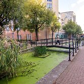 Apartment Wharf – Water Gardens