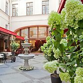 Ekaterina Hotel