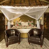 Thamalakane River Lodge