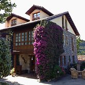 Trisqueles y Buganvillas