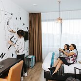 The Hague Teleport Hotel