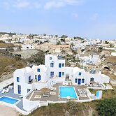 Santorini Traditional Suites