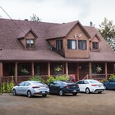 L'Auberge Refuge du Trappeur Inn