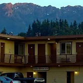 Aircrest Motel