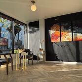 Twin Peaks Hotel