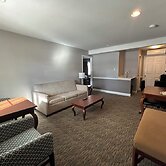 Golden Gables Inn Dazzler Select by Wyndham